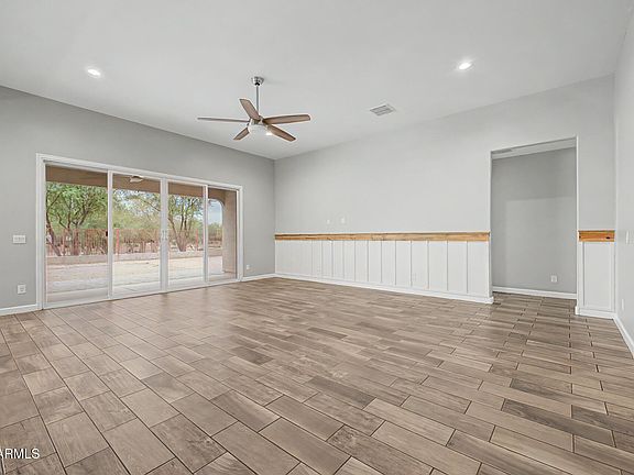 5th image of 38085 W NINA Street