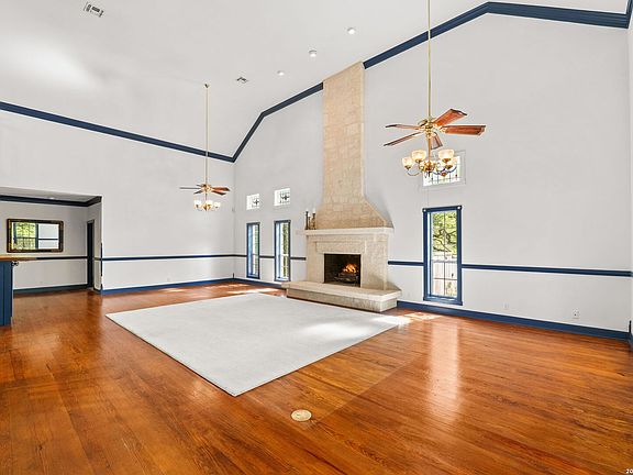 4th image of 8520 ALYDAR CIR