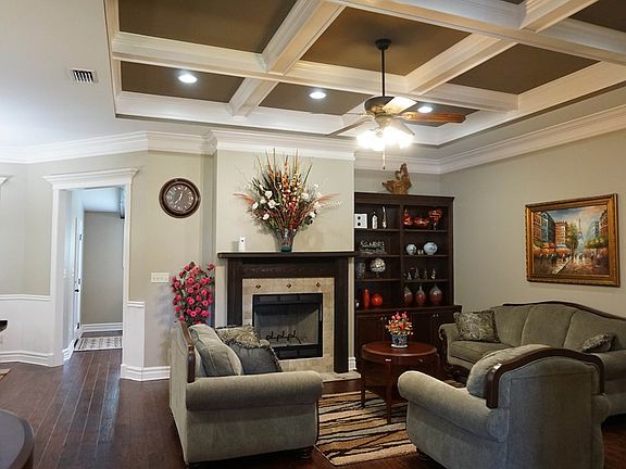 2nd image of 4692 San Saba Dr