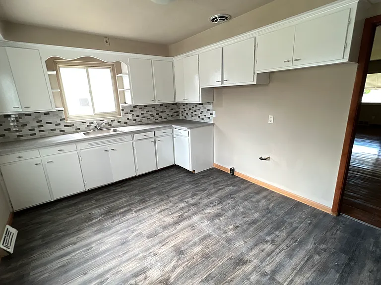 3322 Milverton Rd — Photo 5