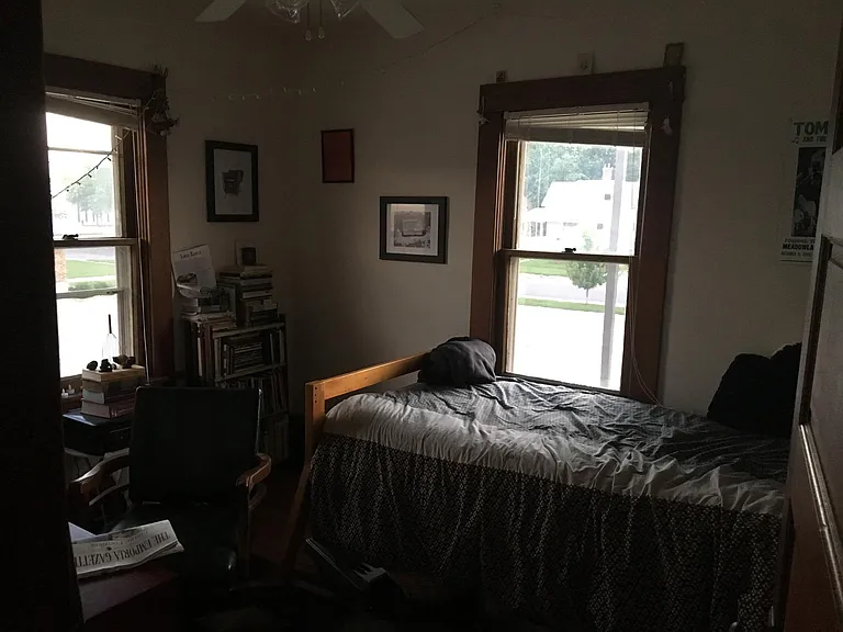 15 W 10th Ave — Photo 6