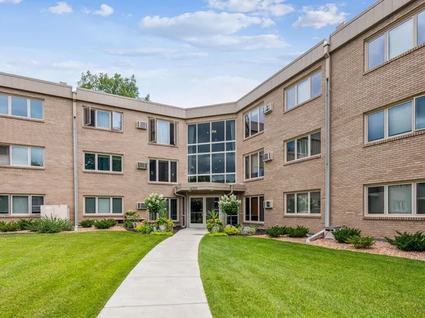 4350 Brookside Ct APT 115, Edina, MN 55436