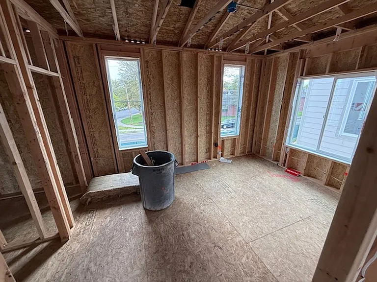 1105 NW Buchanan Ave — Photo 24