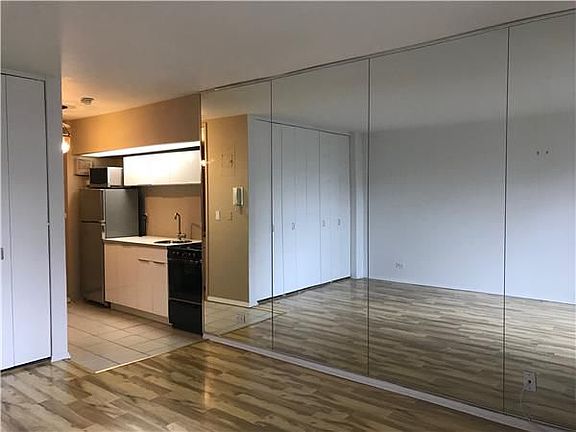 2nd image of 300 E 62nd St APT 605