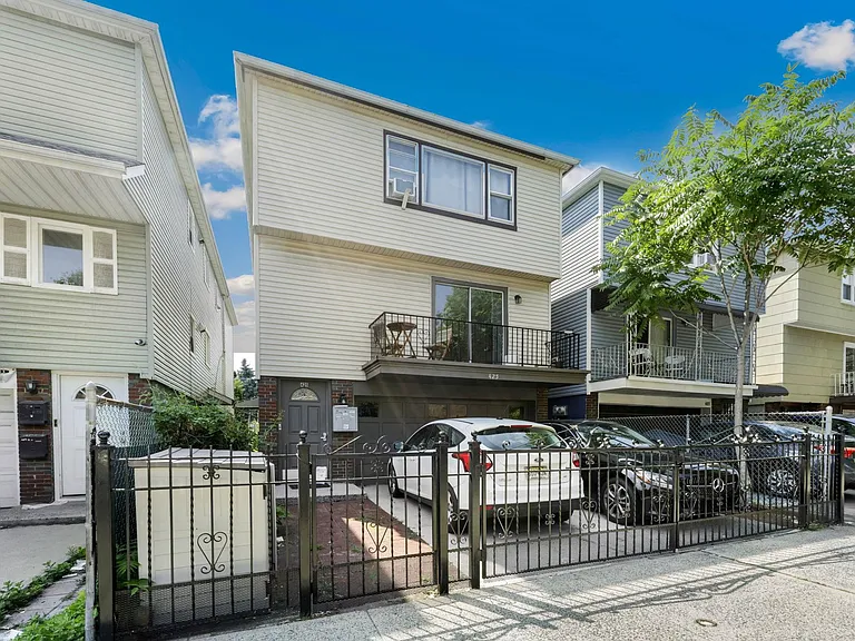 425 Manila Ave #1 — Photo 13