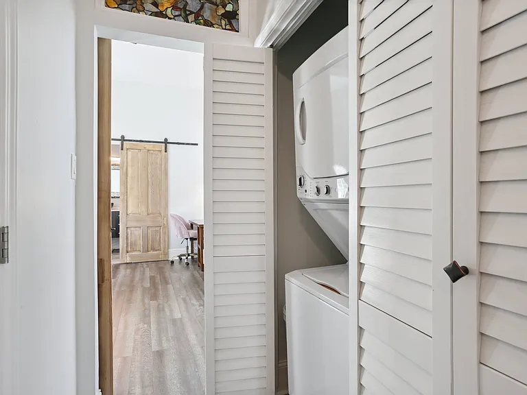 1102 Adams St — Photo 15