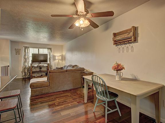 5th image of 6109 Travis Dr