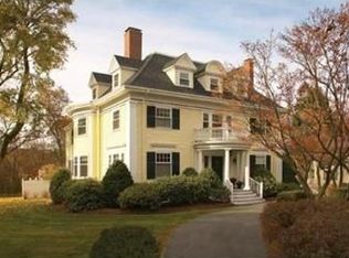 9 Crofton Rd, Newton, MA 02468