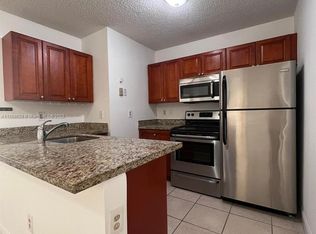 18324 NW 68th Ave APT P, Hialeah, FL 33015