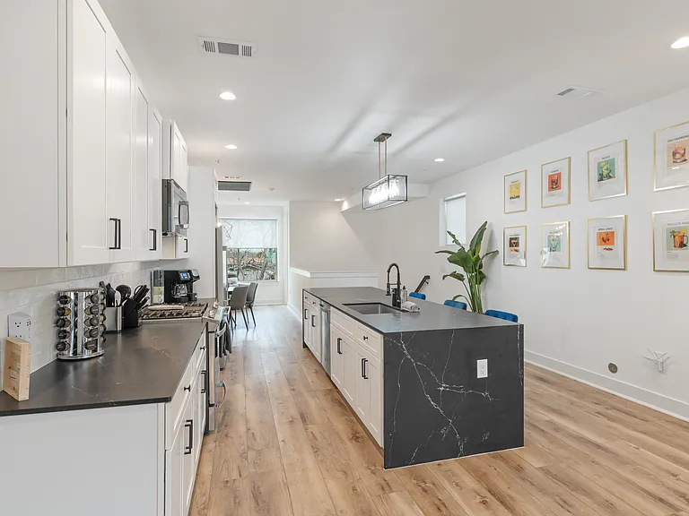1417 Kramer Ln #21 — Photo 10