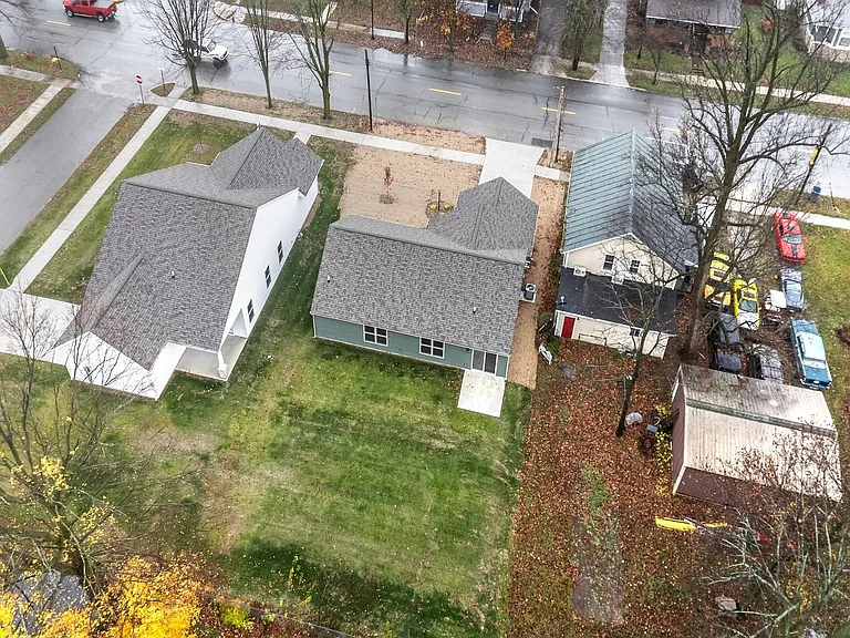 305 E Toledo St — Photo 3