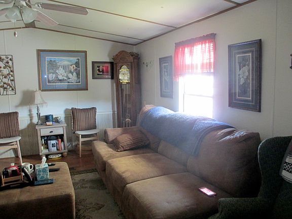 5th image of 8 Sunrise Ln