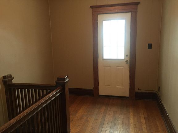 3rd image of 983 Lafayette Ave Uppr 1
