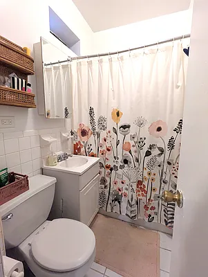 Rented by Manhattan Spaces | media 13