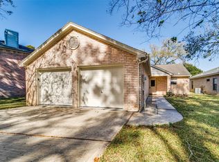 214 Lake Walden Cv, Montgomery, TX 77356