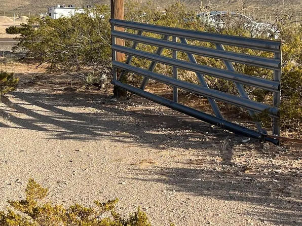 4621 Hueco Tanks Rd, Clint, TX 79836