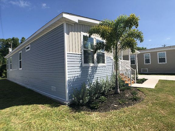 4th image of 3000 N Tamiami Trl #G410ea