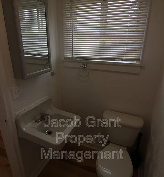 4719 Yellowstone Ave #10 — Photo 7