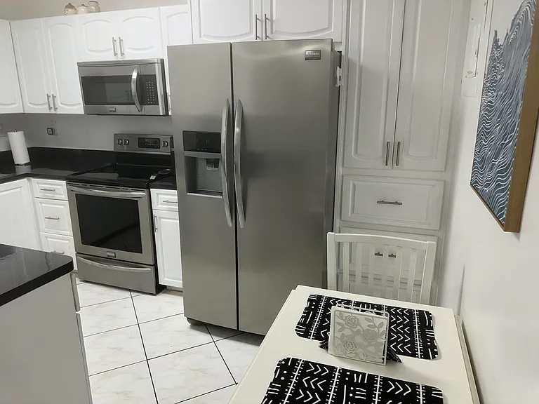 8960 S Hollybrook Blvd #301 — Photo 4