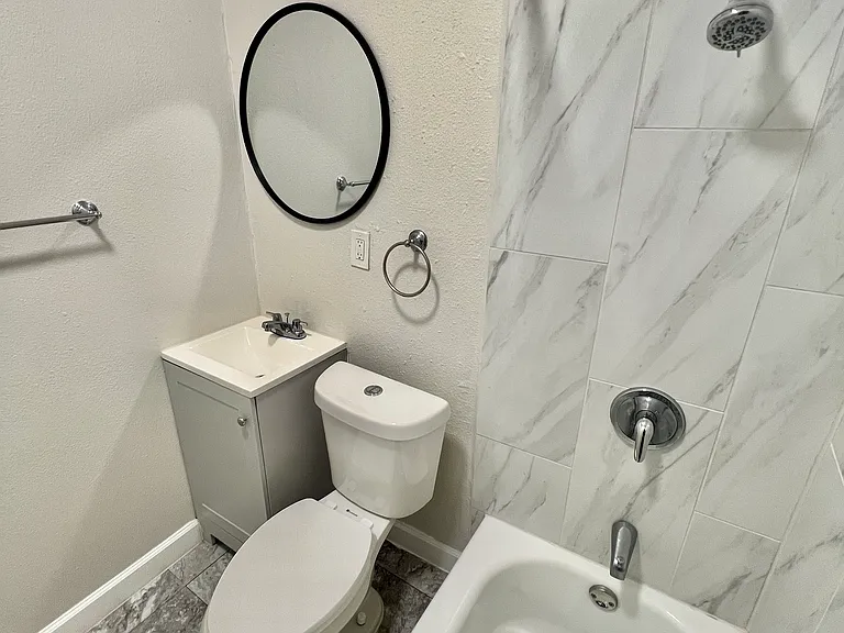 507 N Lancaster Ave #3 — Photo 5