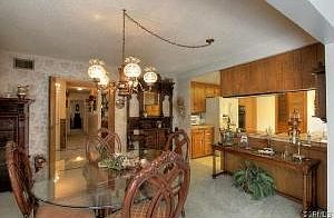 5th image of 429 Marilyn Ln