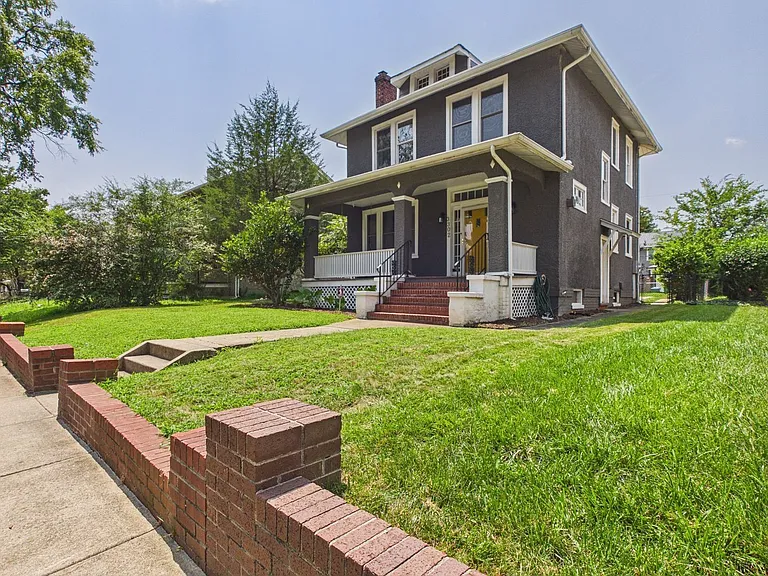 3302 Garland Ave — Photo 2