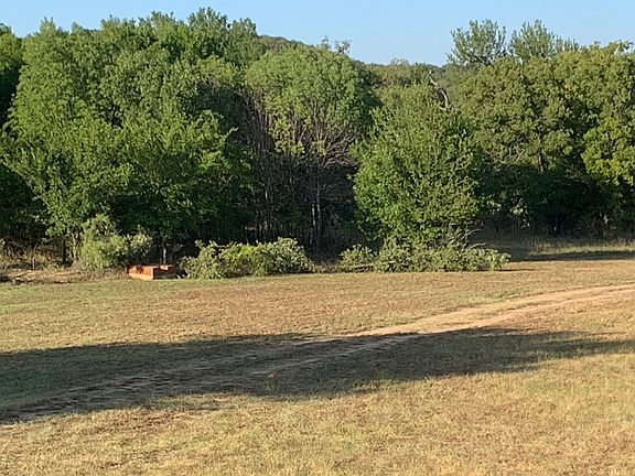 3rd image of 8381 Salt Creek Rd