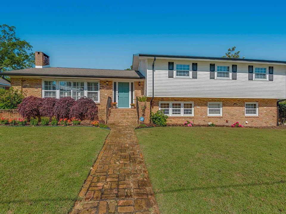 1st image of 3931 Raintree Dr