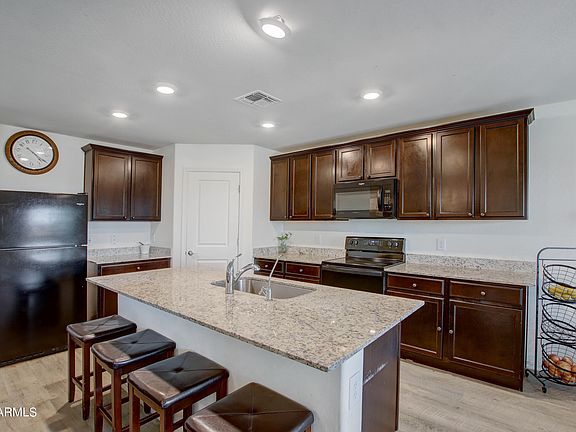 5th image of 502 W PINTAIL Drive