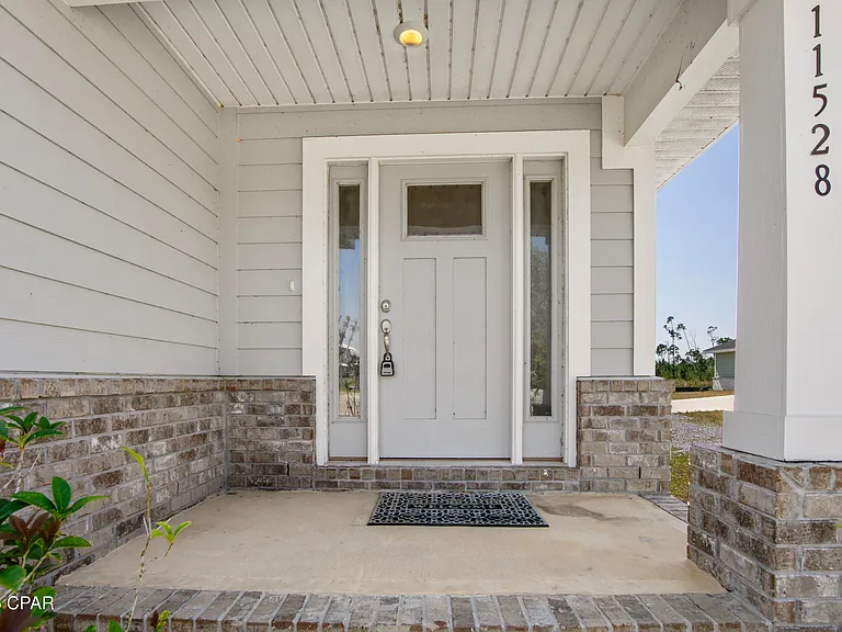 11528 Poston Rd — Photo 2