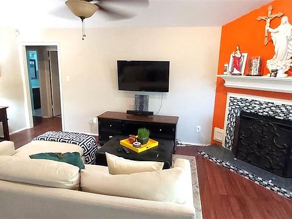 2nd image of 10602 Sashay Dr