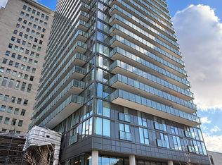 99 Foxbar Rd #403, Toronto, ON M4V0B2