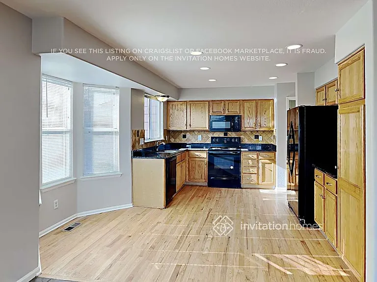 18254 E Adriatic Pl — Photo 11