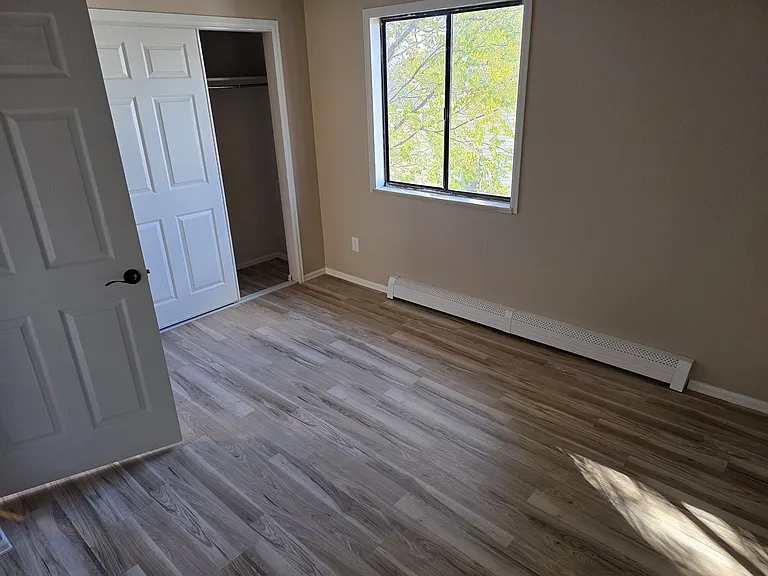 3188 Hill Ave #C — Photo 6