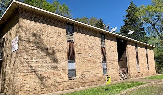 1409 Wingwood Dr #F — Photo 1