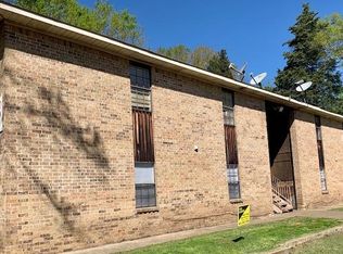 1409 Wingwood Dr #F, Marshall, TX 75670