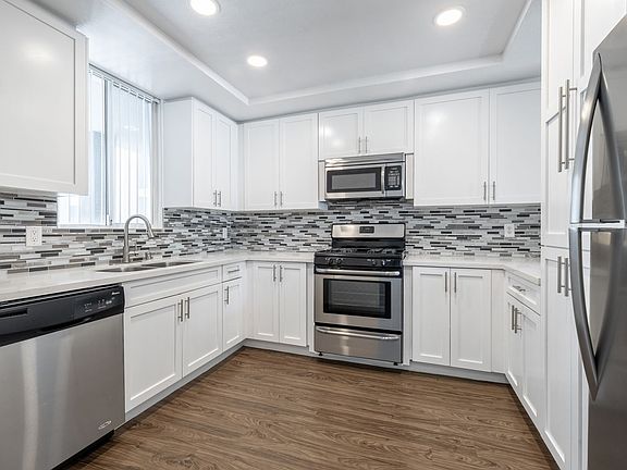 5th image of 4532 Murietta Ave APT 101