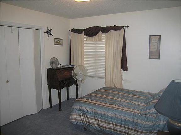 4th image of 7712 Arapaho St