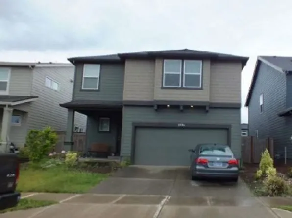2554 Halter Dr, Woodburn, OR 97071