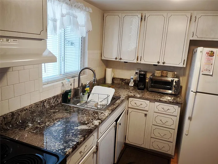 1815 Sunny Dr #E21 — Photo 4