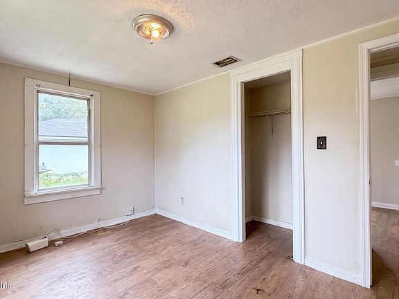 5th image of 2912 W 12TH Street