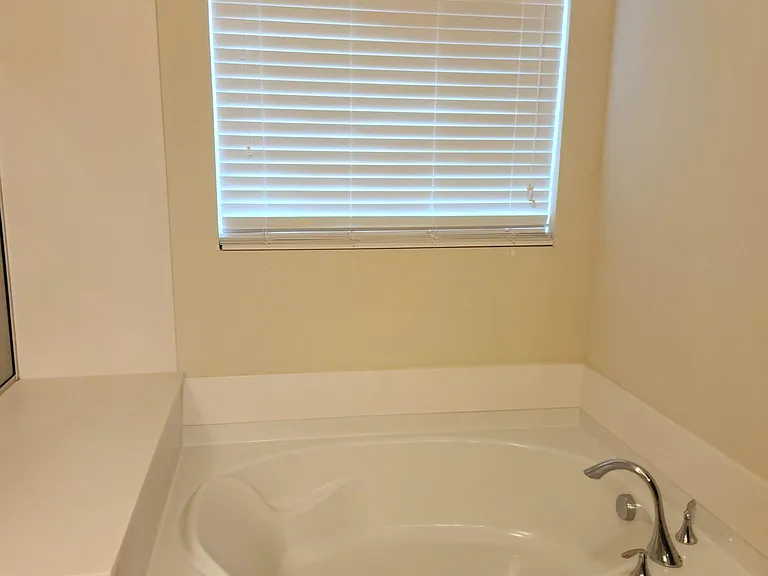 1216 Circle Oaks Dr — Photo 10
