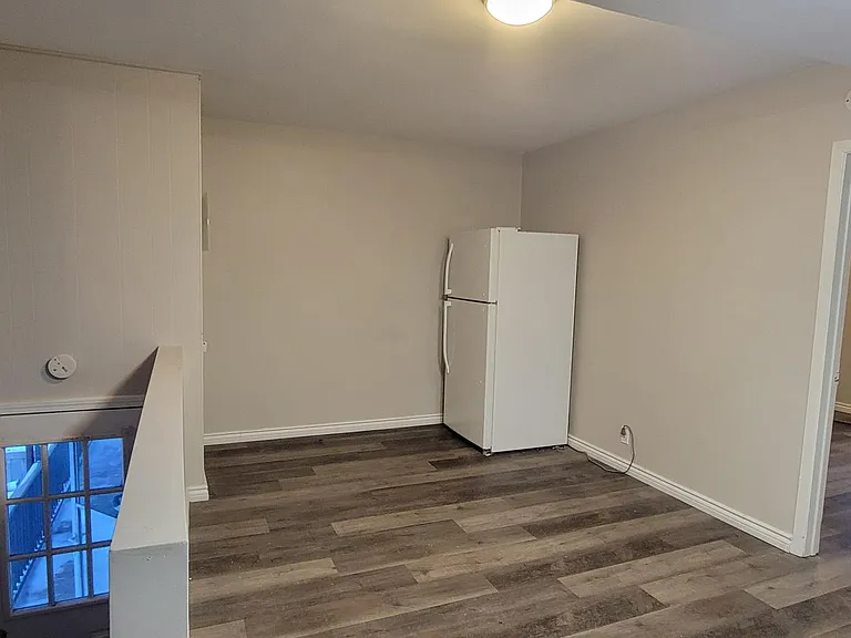 220 Kathleen St #3 — Photo 6