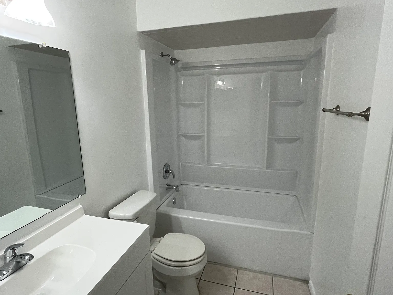 2 bed, 850 sqft, $1,250 — Photo 3
