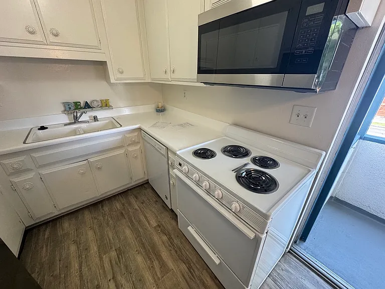 5858 S Pacific Coast Hwy #12 — Photo 27