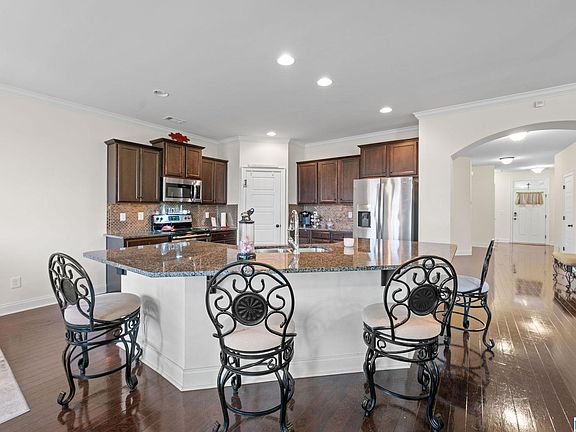 5th image of 11774 Meadowlawn Dr