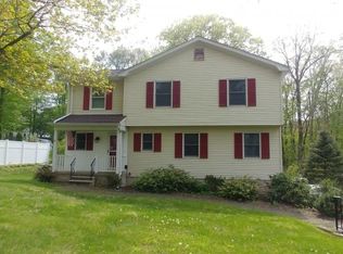 27 Sandra Ln, Randolph, NJ 07869