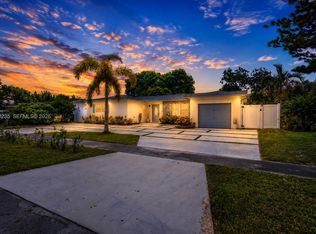4930 NW 17th St, Fort Lauderdale, FL 33313