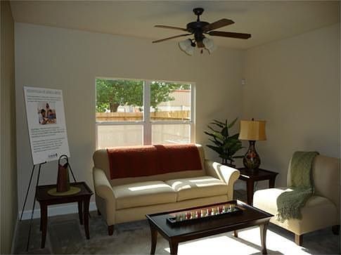 4th image of 4803 Cochran St