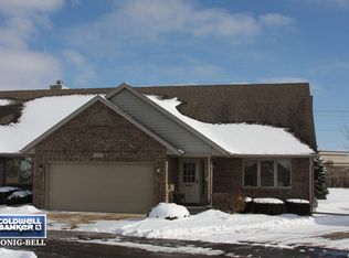 838 Croatian Ct, Sycamore, IL 60178
